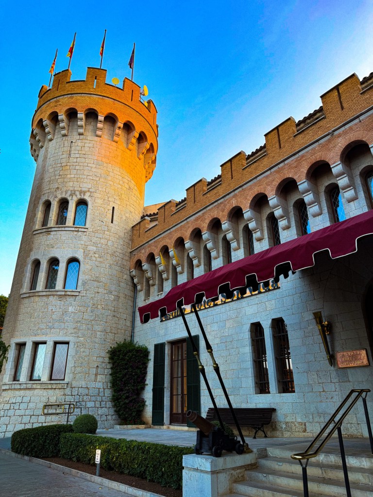 Hotel in Palma de Mallorca, Spain that looks like a castle